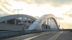 西日の神楽橋